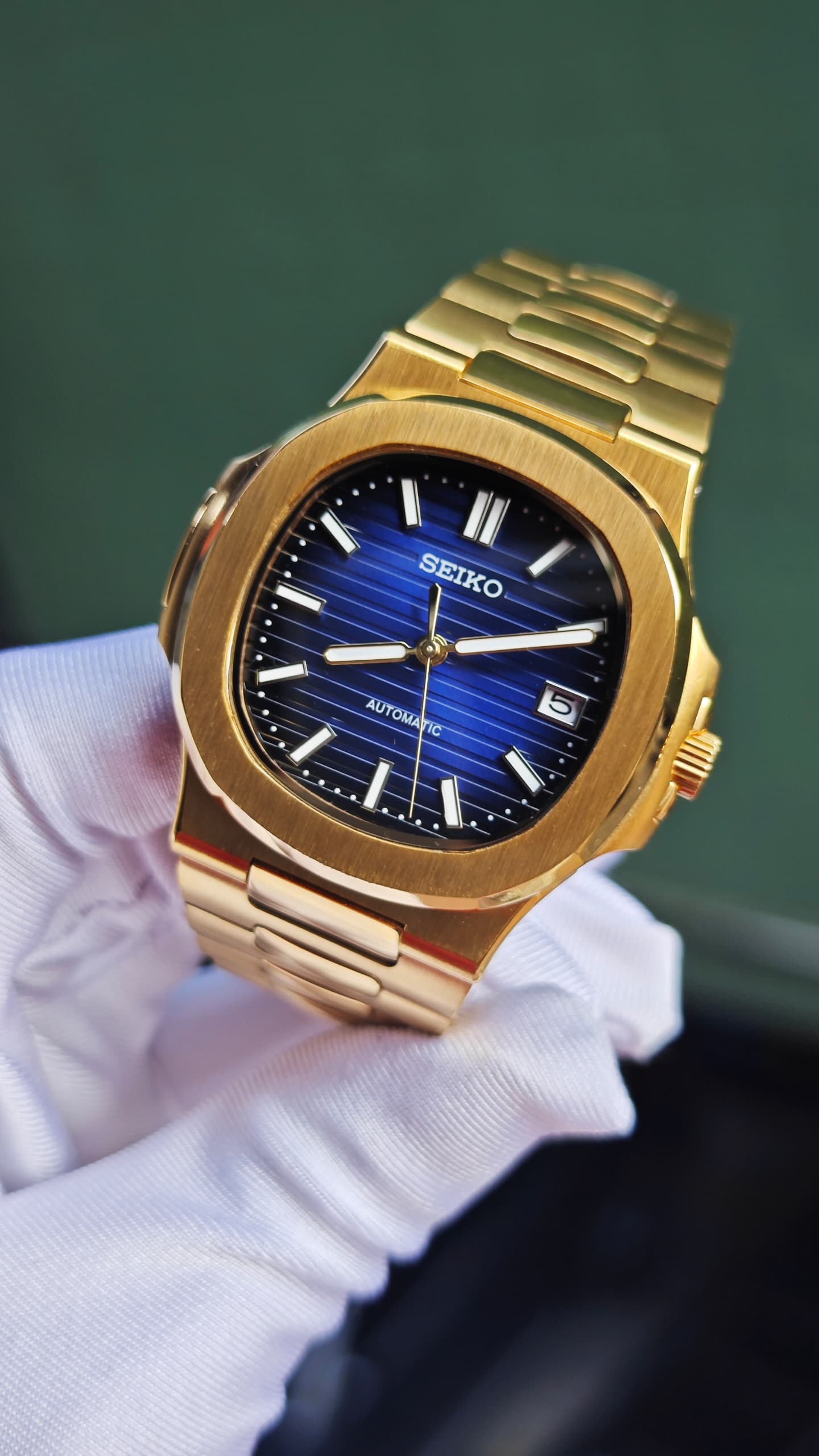 Nautilus Collection