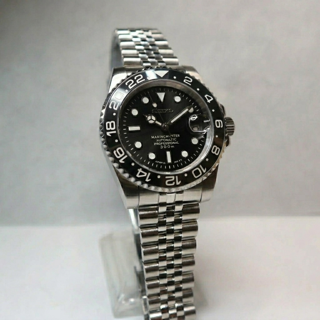 Black Submariner Mod Watch